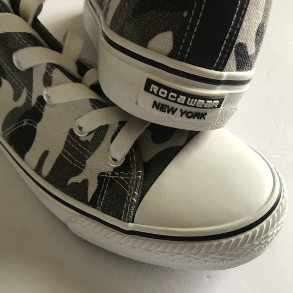 NEW NWOT Rocawear New York Canvas Hi Top Sneakers. Green Camo. US 9. EUR 43. - Picture 4 of 6